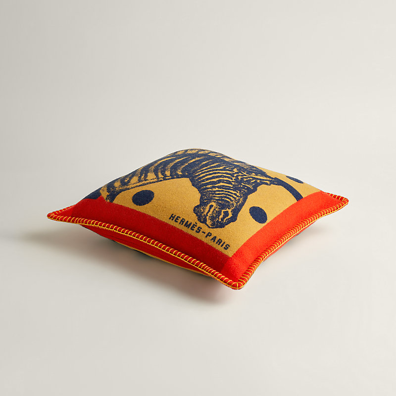 HERMES・エルメス◆ゼブラジグザグ・クッション Zebre Zig Zag pillow - Brown | Hermès UK